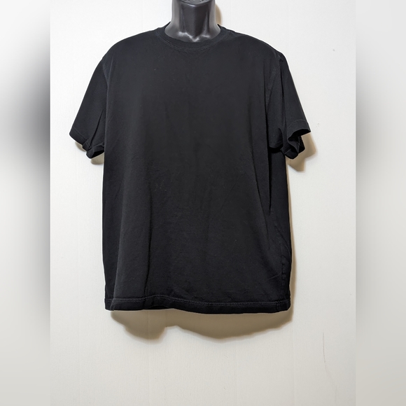 Men's Eddie Bauer T-Shirt Solid Black Short Sleeve Round Neck Size Large - Picture 1 of 3